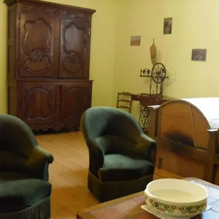 Maison De Charme Avec Terrain - 4 Chambres, Terrasse Et Salon Confort - Pays De Jeanne D'arc - Fr-1-585-130 Frühstückspension