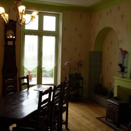 Maison De Charme Avec Terrain - 4 Chambres, Terrasse Et Salon Confort - Pays De Jeanne D'arc - Fr-1-585-130 Frühstückspension 3*