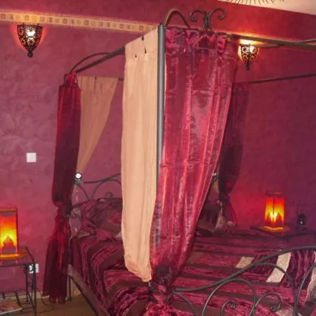 Maison De Charme Avec Terrain - 4 Chambres, Terrasse Et Salon Confort - Pays De Jeanne D'arc - Fr-1-585-130 3*
